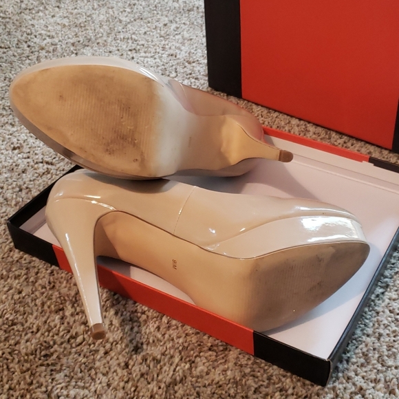 G By Guess heels - Picture 4 of 7